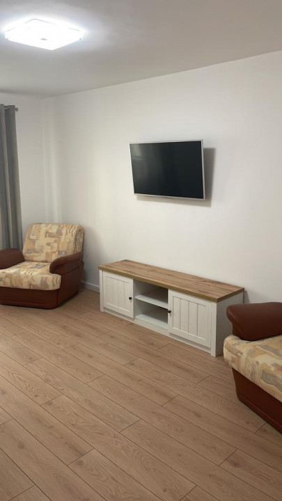 De inchiriat apartament 2 camera Unirii