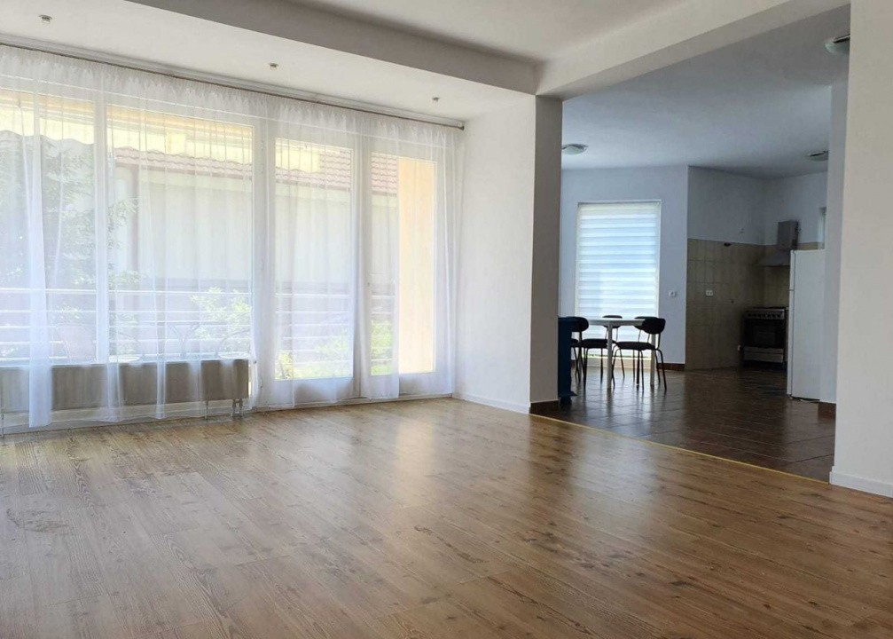 De vanzare Casa Livezeni