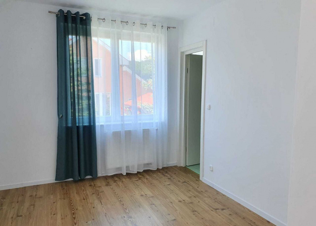 De vanzare Casa Livezeni