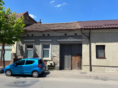 De vanzare Casa curte comuna aproape de centru 