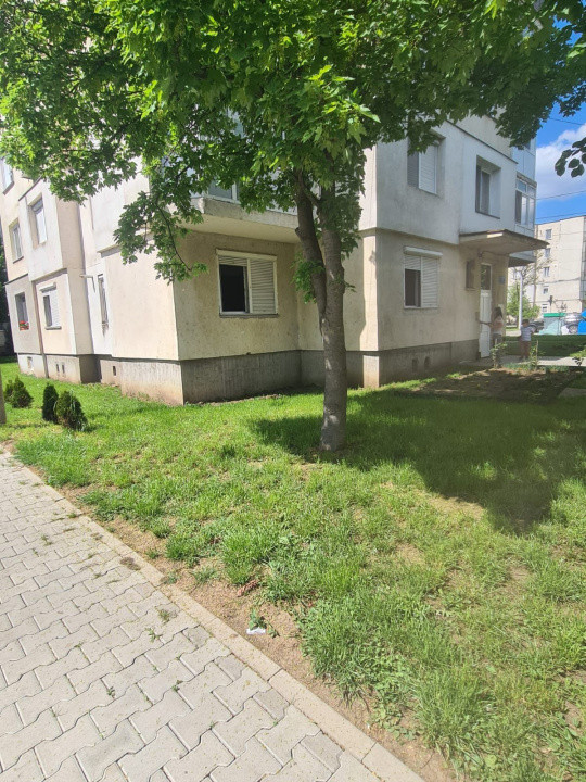 De vanzare Apartament 3 camere Ludus