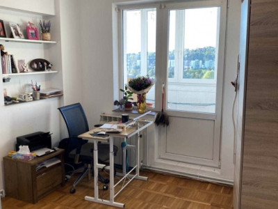 De inchiriat apartament 3 camere Pandurilor 