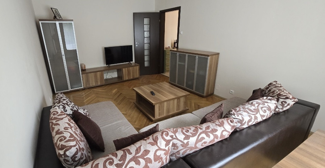 De inchiriat apartament 2 camere tudor