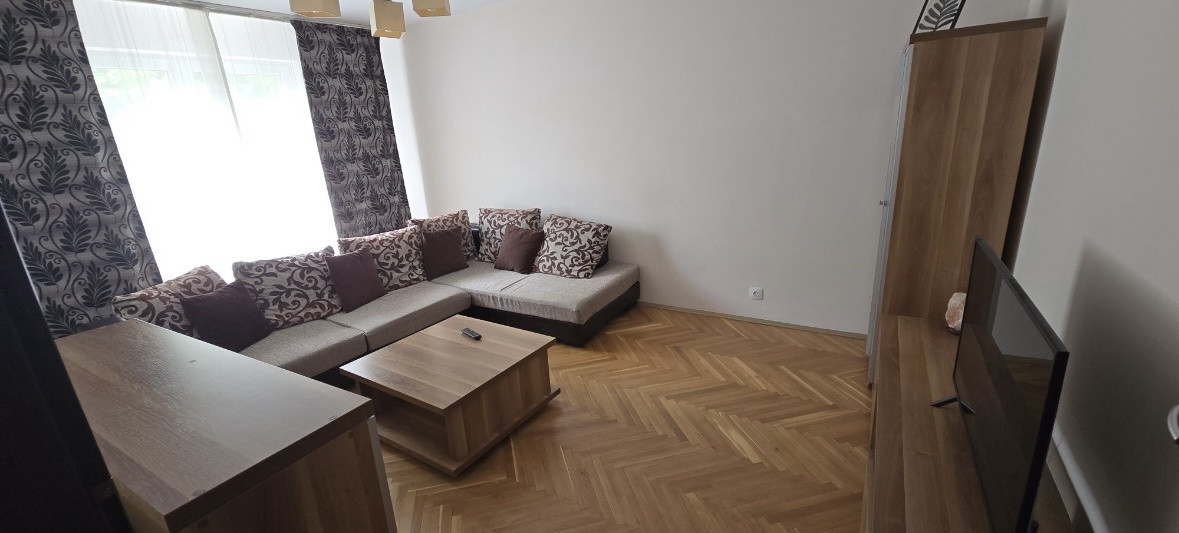 De inchiriat apartament 2 camere tudor
