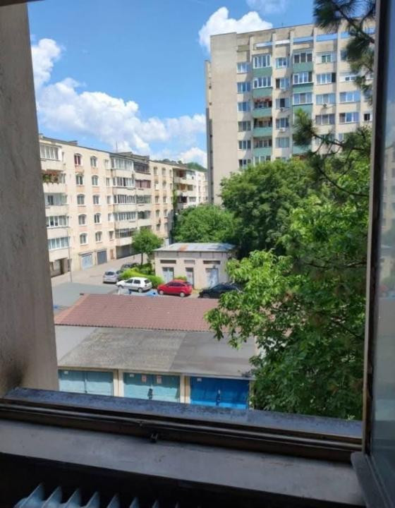 De vanzare apartament 2 camere zona Dacia [ Farcas Dumitrita - 0750407511 ]