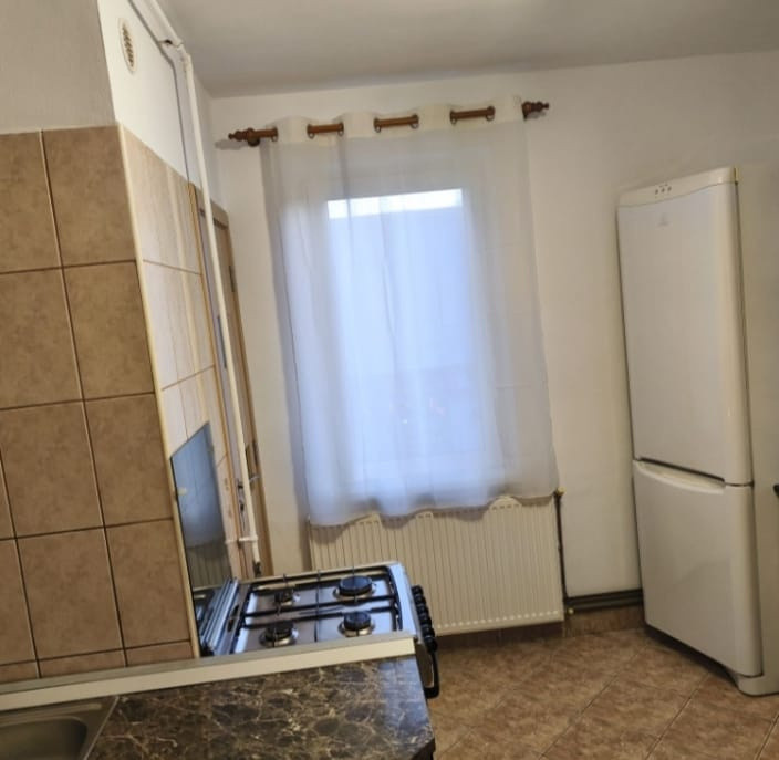De inchiriat apartament cu 2 camere Bul. Pandurilor[Farcas Dumitrita-0750407511]