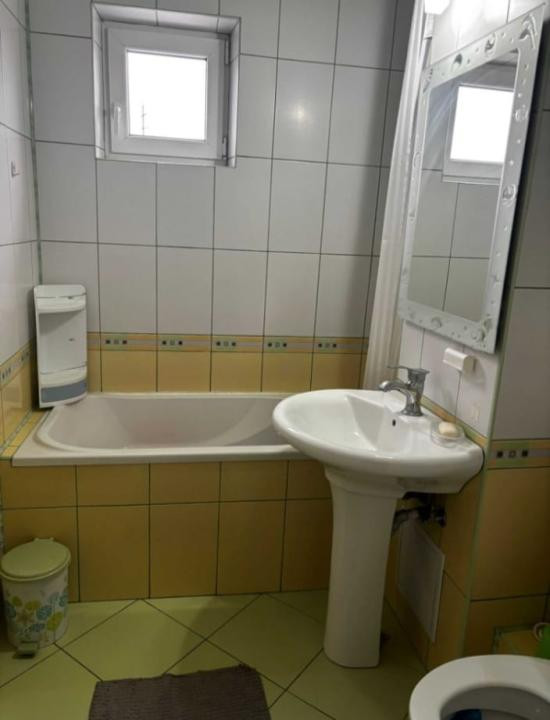 De inchiriat apartament 2 camere 7 Noiembrie [Farcas Dumitrita - 0750407511]