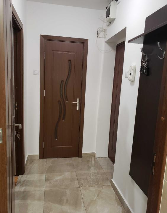 De închiriat: Apartament 2 camere – Zona UMF /Spitalul Județean (Str. Argeșului)