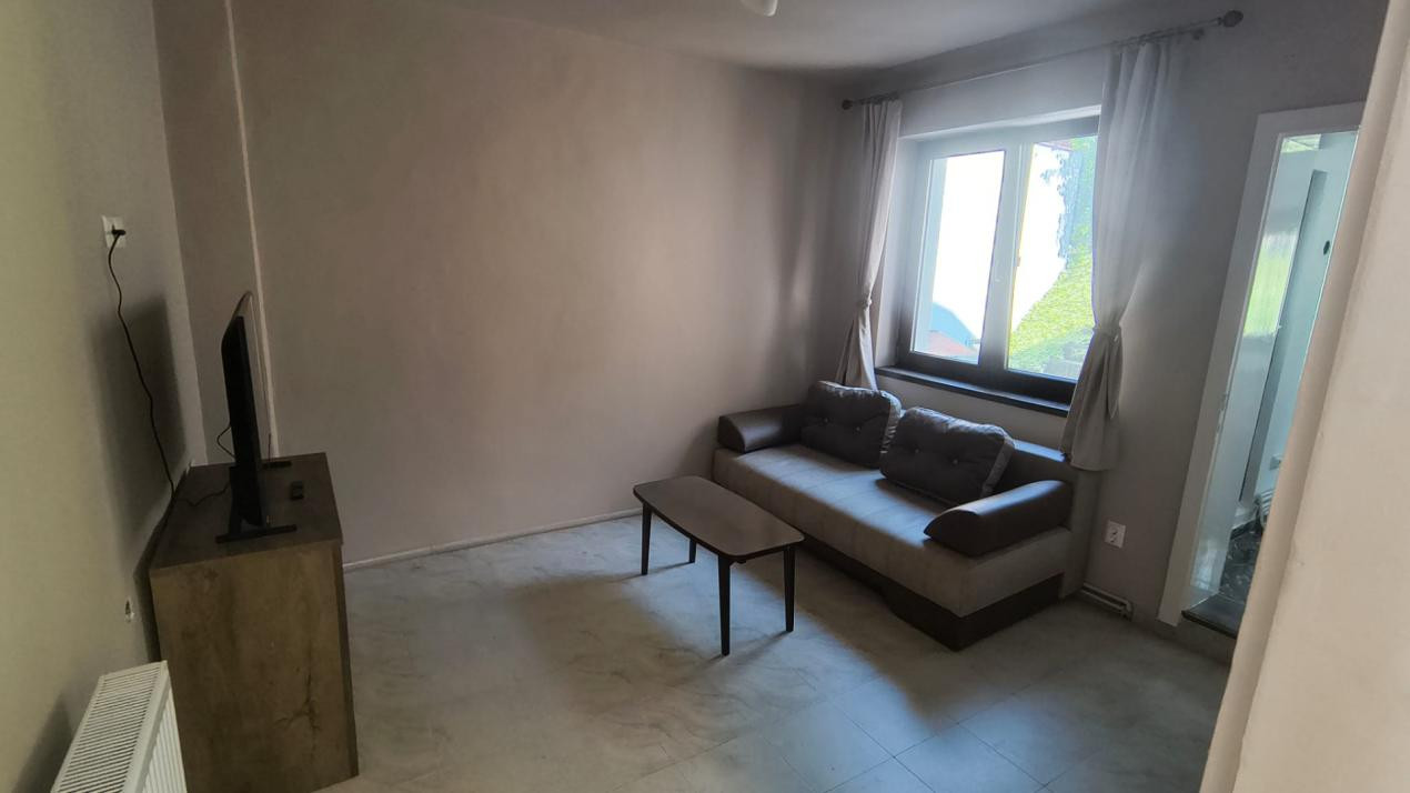 Închiriere apartament la casă  ( 470 € negociabil )– 2 minute de UMFST!