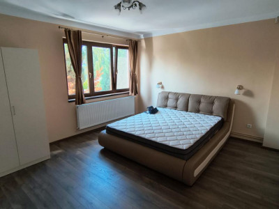 Închiriere apartament la casă  ( 470 € negociabil )– 2 minute de UMFST!