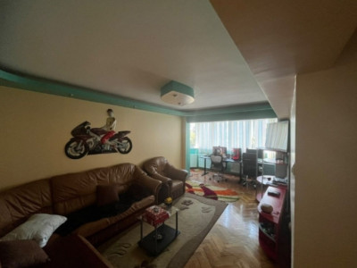 De inchiriat apartament 2 camere Tudor( Vass Kinga-0750259209)