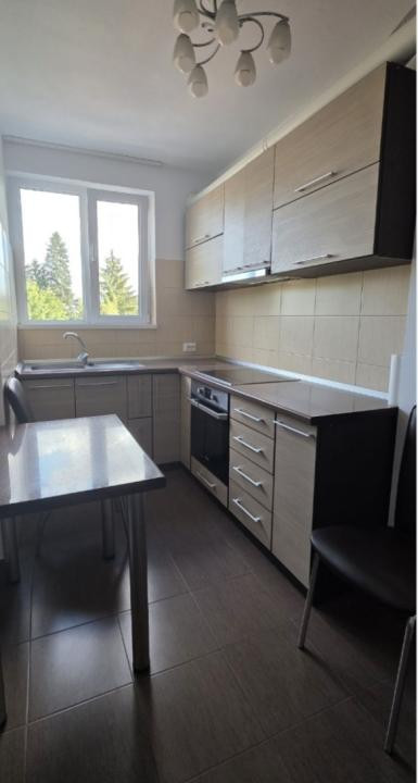 De inchiriat apartament 2 camere str Vulcan ( Vass Kinga-0750259209)