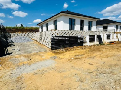 De inchiriat casa finisata noua (Vass Kinga 0750259209)