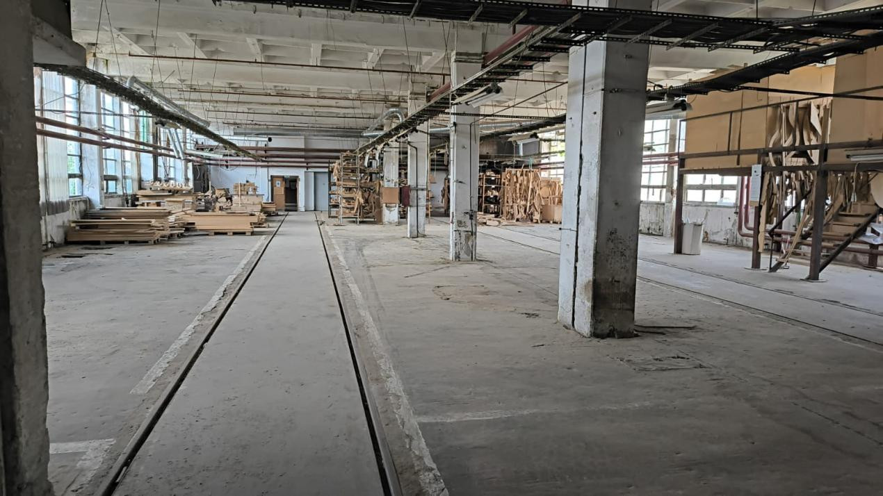 De Inchiriat spat comerciale pe platforma veche Mobex 