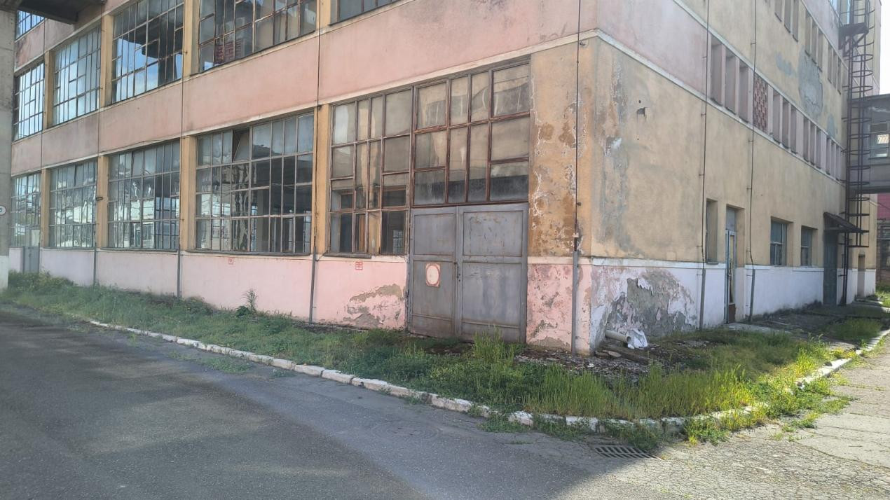 De Inchiriat spat comerciale pe platforma veche Mobex 