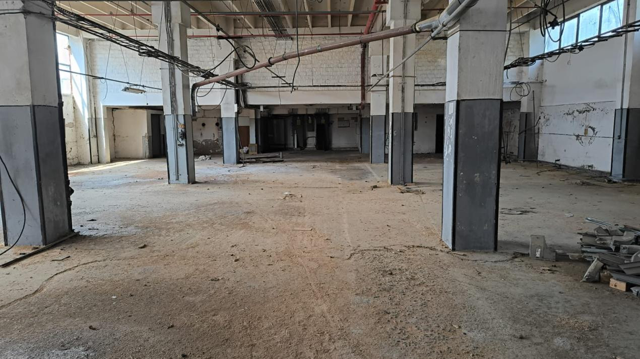 De Inchiriat spat comerciale pe platforma veche Mobex 