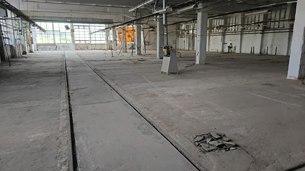De Inchiriat spat comerciale pe platforma veche Mobex 