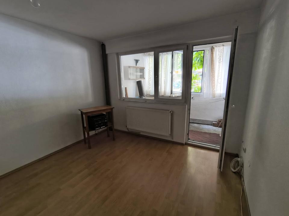 Apartament 2 camere Dambu pietros la parter 