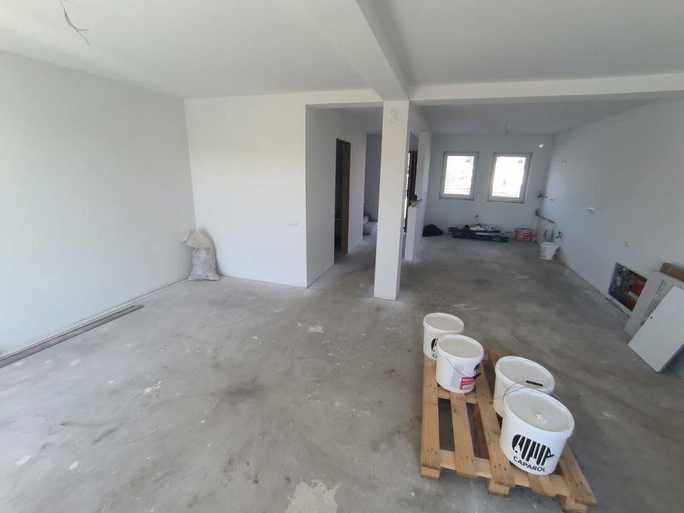 Casă Duplex Semifinisată – Nazna