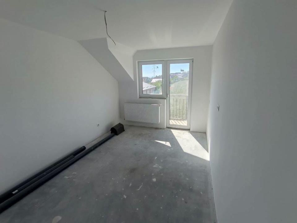 Casă Duplex Semifinisată – Nazna