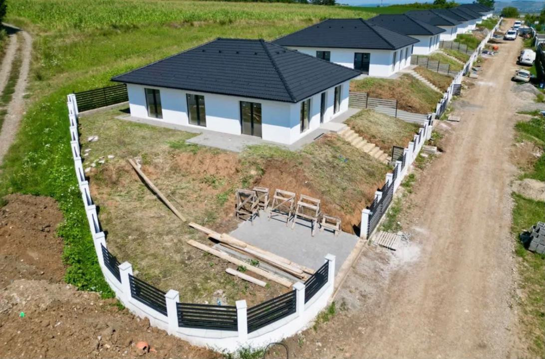 Casa finisata Zeno Vancea ( Melisa 0750407511)