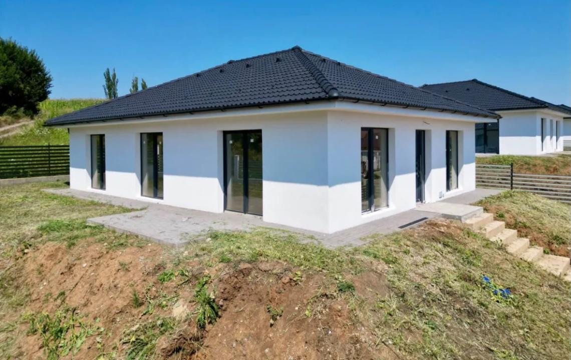 Casa finisata Zeno Vancea ( Melisa 0750407511)