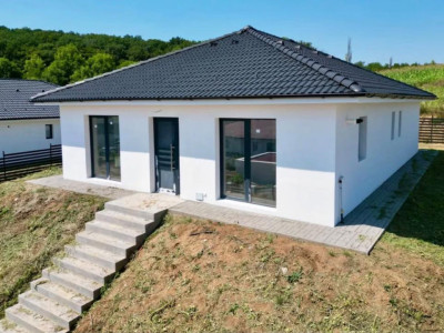 Casa finisata Zeno Vancea ( Melisa 0750407511)