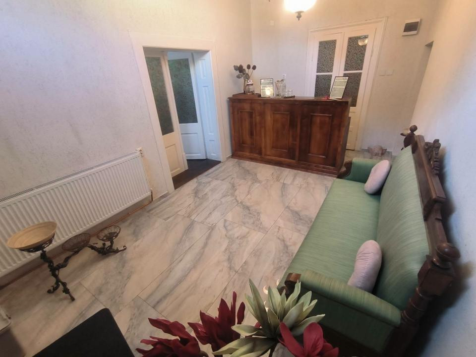 Spațiu comercial / cabinet / birouri – 56 mp, Zona Centrală