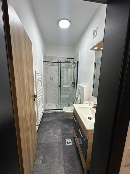 APARTAMENT 3 CAMERE ( MELISA 0750407511)