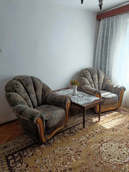 De închiriat apartament 2 camere, zona Dacia [Gyerko Zita - 0750259209]