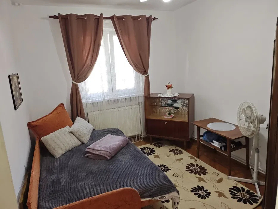 De vânzare Apartament 2 camere –zona Poli2 [Gyerko Zita - 0750259209]