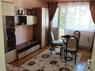 De vânzare Apartament 2 camere –zona Poli2 [Gyerko Zita - 0750259209]