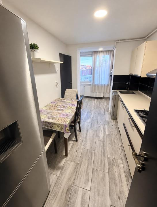  Apartament cu 3 camere și 2 băi,zona centrala(Bianca Boanta | 0750203100)