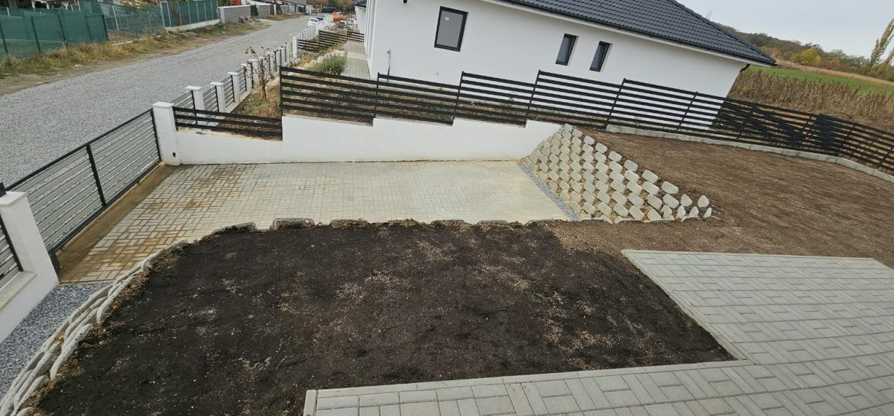 De închiriat casă finisată nouă- Zona Unirii (Gyerko Zita 0750259209)