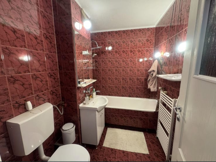 Apartament de vanzare Unirii-3 camere ( MELISA 0750407511)