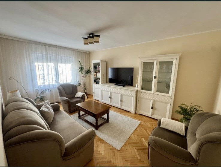 Apartament de vanzare Unirii-3 camere ( MELISA 0750407511)