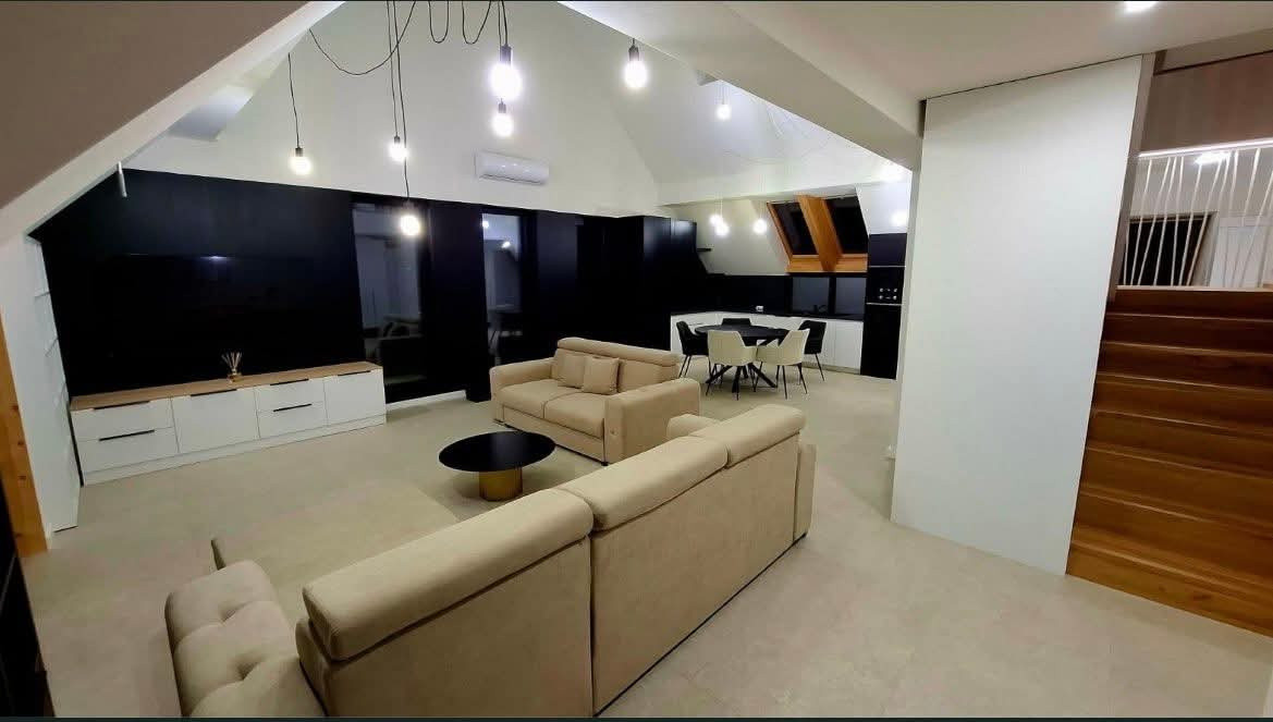 Penthouse De Vanzare (Melisa-0750407511)