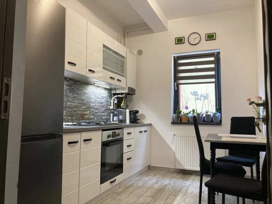 De vânzare Apartament 2 camere –Unirii [Gyerko Zita - 0750259209]