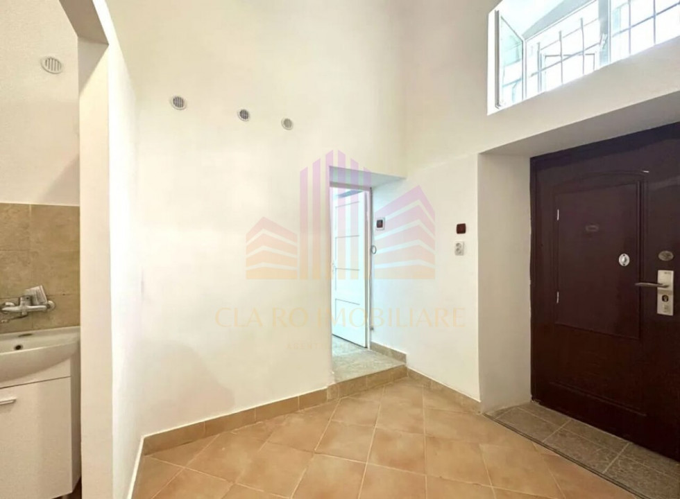 De inchiriat apartament in centru 