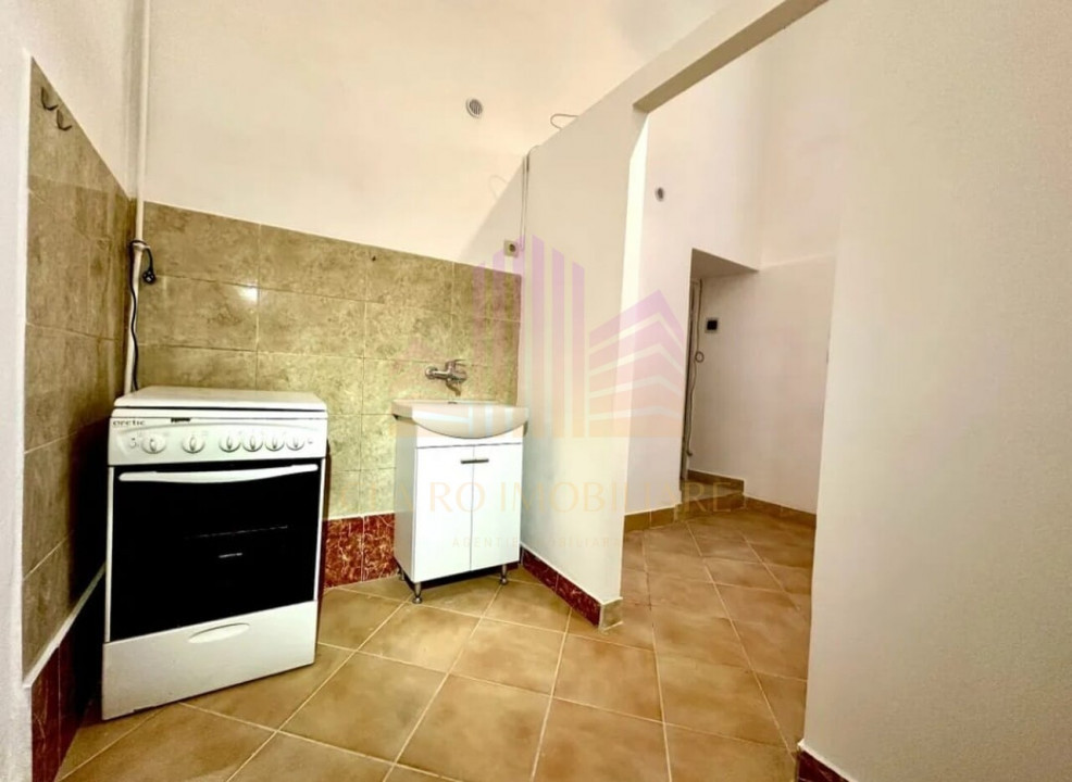 De inchiriat apartament in centru 