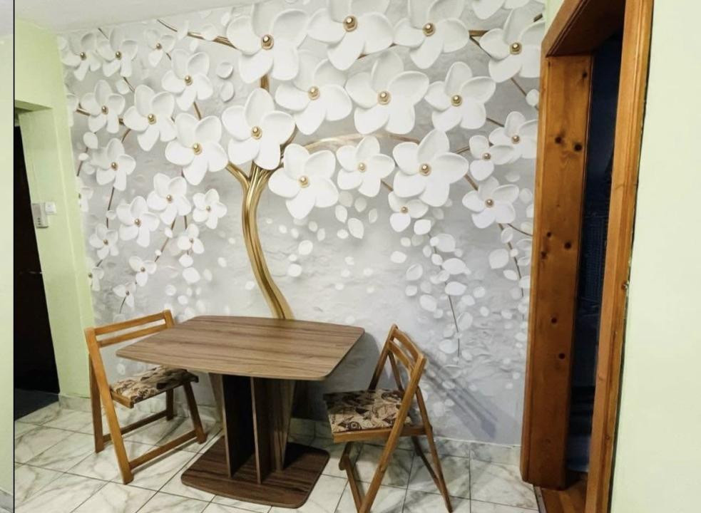  APARTAMENT CU 2 CAMERE, 7 Noiembrie.(Bianca-0750203100)