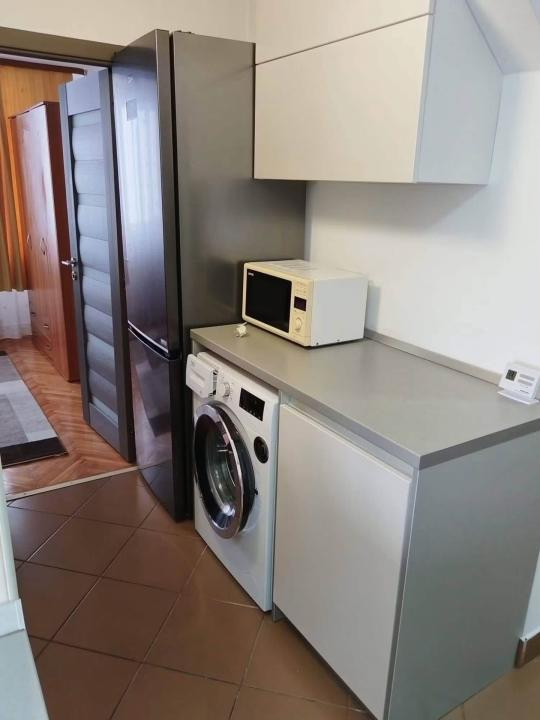 APARTAMENT CU 3 CAMERE | STRADA GHEORGHE DOJA ( BIANCA- 0750203100)