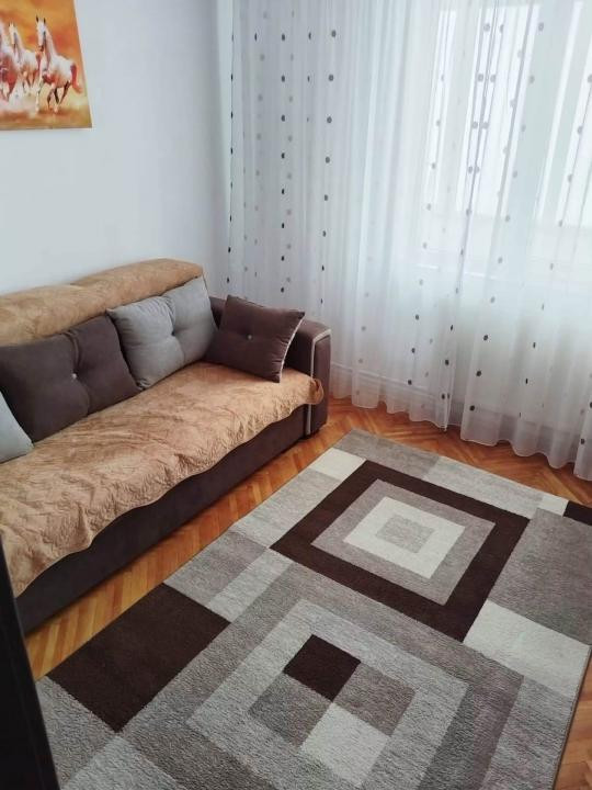 APARTAMENT CU 3 CAMERE | STRADA GHEORGHE DOJA ( BIANCA- 0750203100)