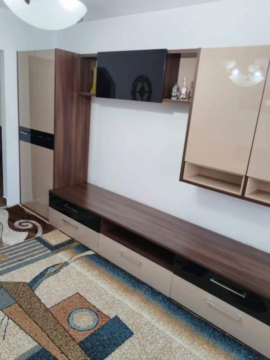 APARTAMENT CU 3 CAMERE | STRADA GHEORGHE DOJA ( BIANCA- 0750203100)
