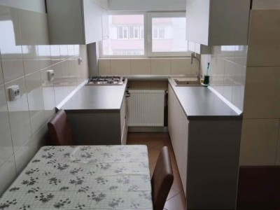 APARTAMENT CU 3 CAMERE | STRADA GHEORGHE DOJA ( BIANCA- 0750203100)