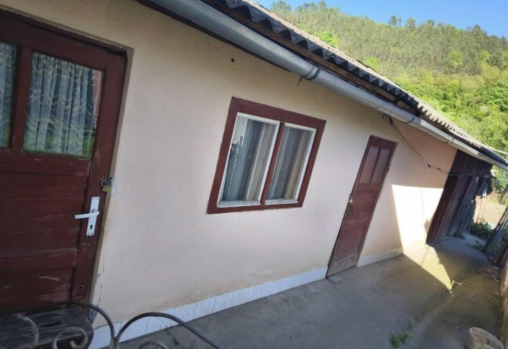 🏡CASĂ DE VÂNZARE + 10 ARII TEREN (0750203100)
