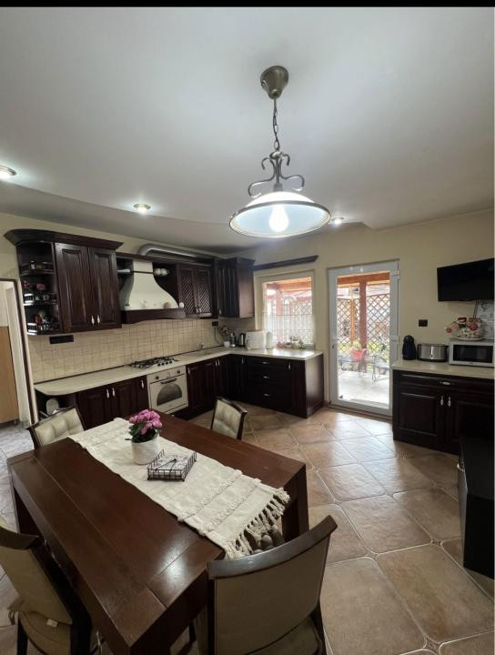 🏡 CASĂ DE VÂNZARE | Cartierul UNIRII  | Bianca-0850203100|