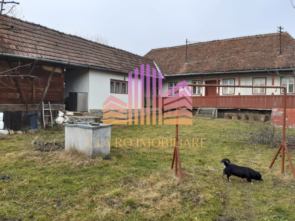 De vanzre casa la tara zona superba, Sambrias, Mures