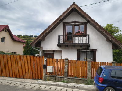 De vanzare casa in zona Dambu Pietros