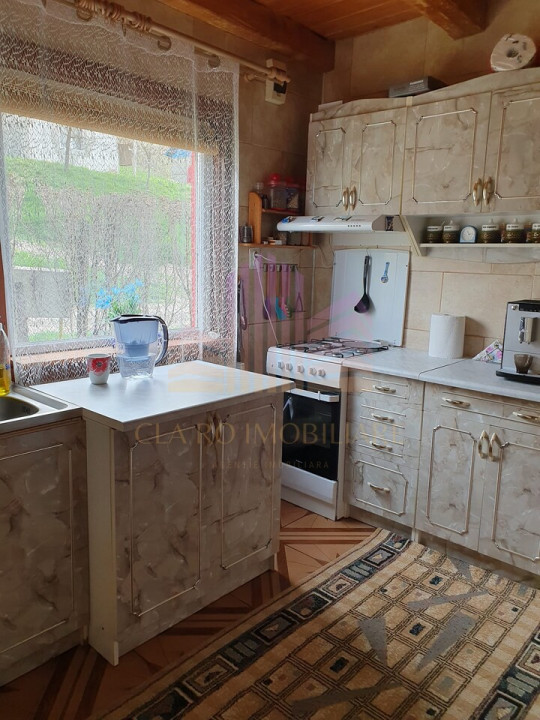 De vanzare casa in Cerghid 15 ari teren, jud.Mures 